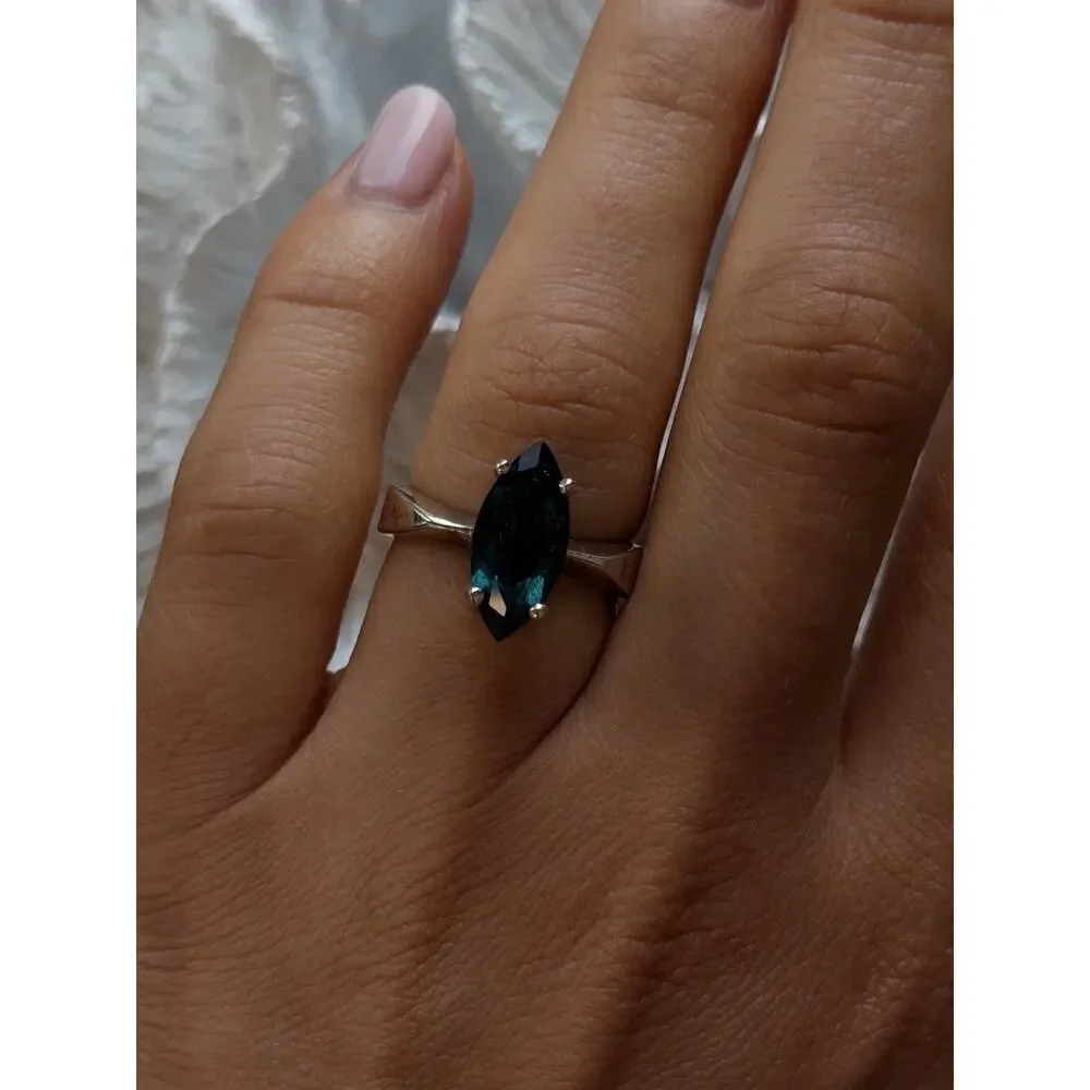 925 Sterling Silver Dark Green Spinel Ring Size 7